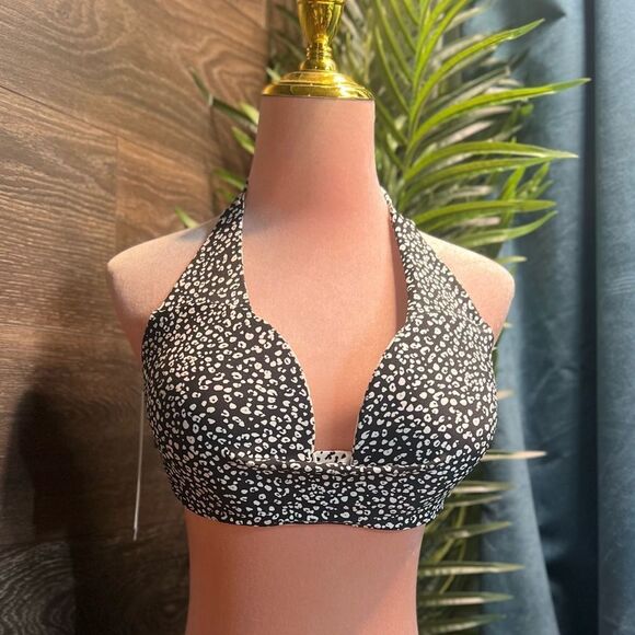 Coco Reef Verso Bra Sized Reversible Underwire Halter Bikini Top, Island Cheetah - Picture 5 of 16